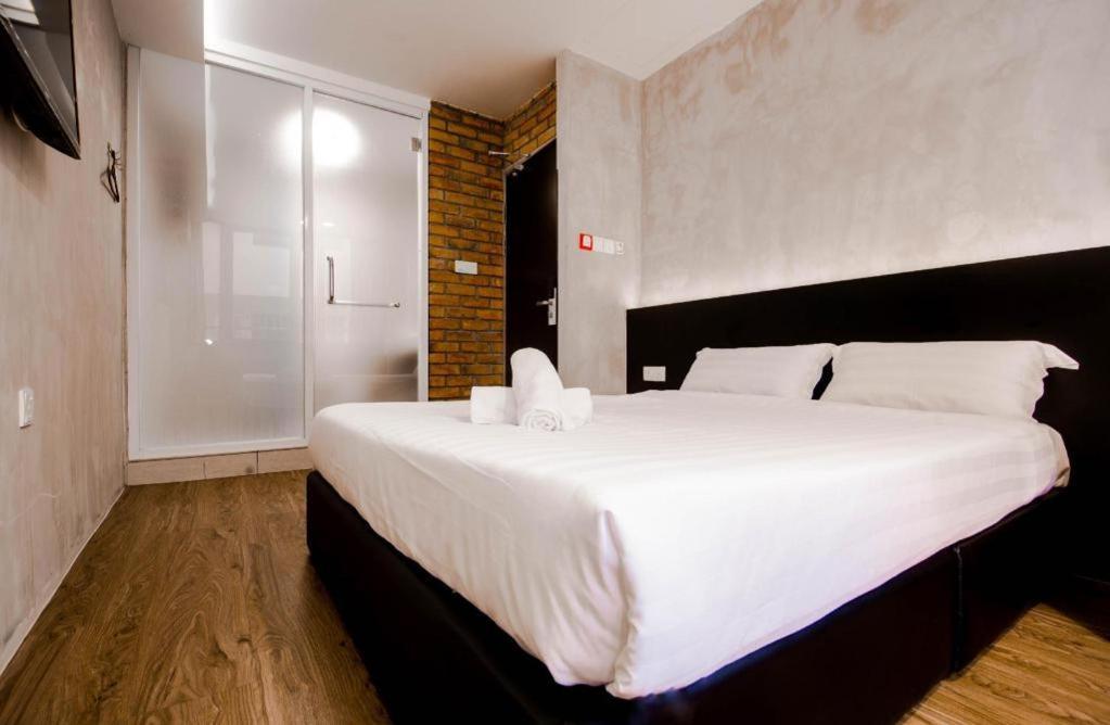 Monaco Boutique Hotel Sadong Jaya Kota Kinabalu Zewnętrze zdjęcie