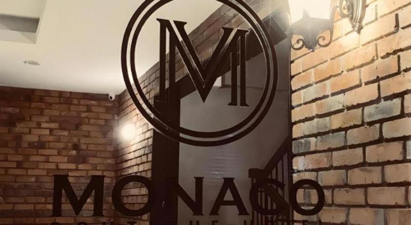 Monaco Boutique Hotel Sadong Jaya Kota Kinabalu Zewnętrze zdjęcie