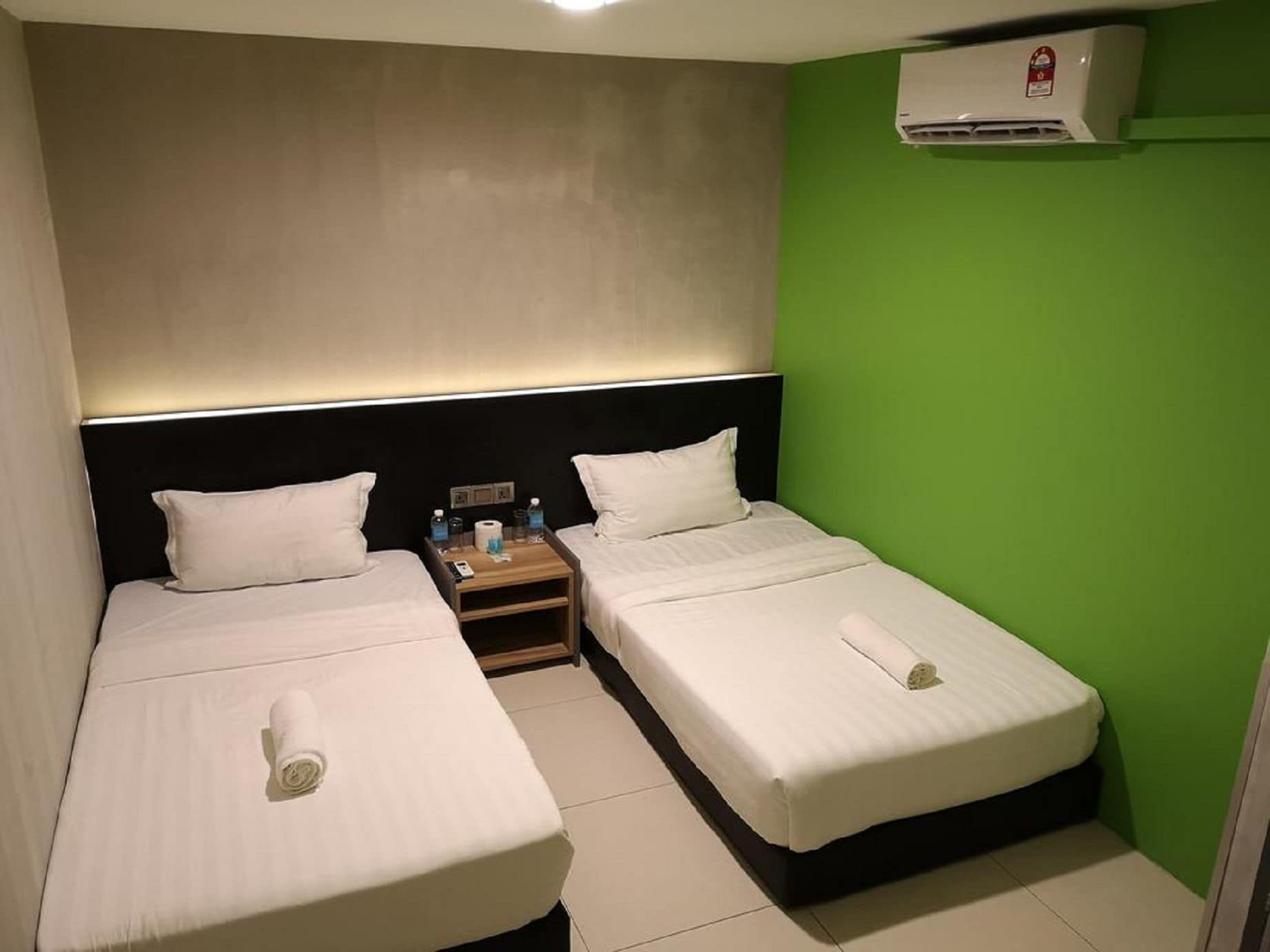 Monaco Boutique Hotel Sadong Jaya Kota Kinabalu Zewnętrze zdjęcie